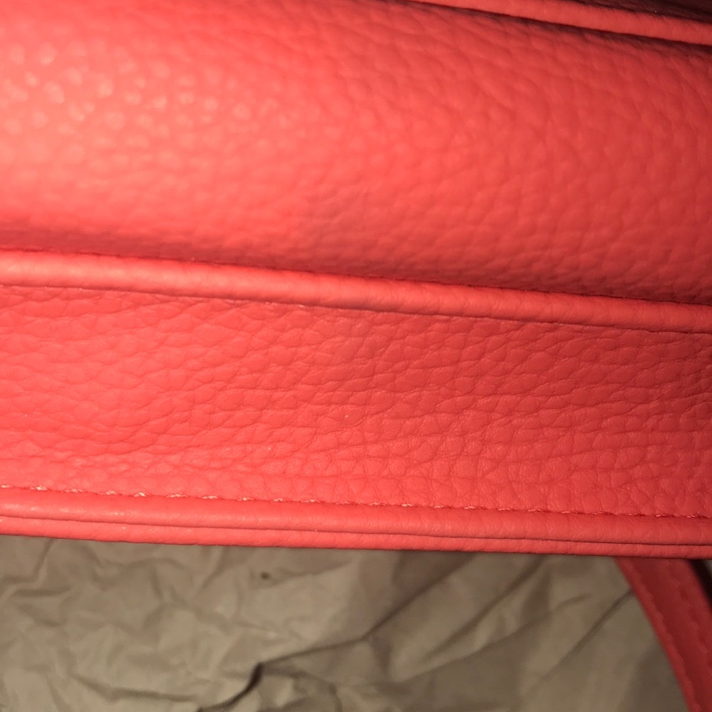 🔥Kenneth Cole Crossbody wristlet handbag🔥 - Picture 7 of 7